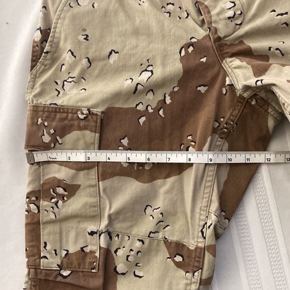 Vintage Desert Camouflage Trousers | Extra Small ExShort | 50% Cotton 50% Nylon - Picture 9 of 14